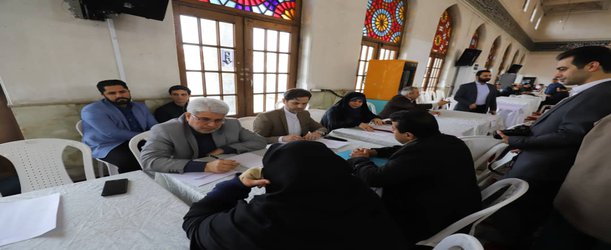 "میز خدمت" این هفته در مصلی بزرگ رشت برگزار شد