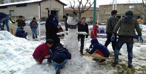 جشنواره ساخت آدم برفی در طالقان برگزار شد