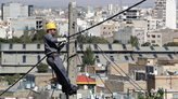 تبدیل ۲۰۰۰ کیلومتر شبکه سیمی به کابل خودنگهدار در استان مرکزی