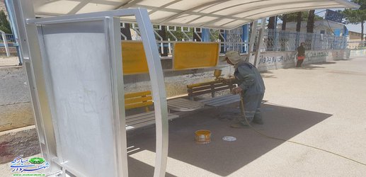 گزارش تصویری/ روایت تلاش در حوزه خدمات شهری شهرداری مبارکه / پایان رنگ آمیزی ایستگاه های اتوبوس محله دهنو و درچه- …