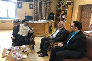 دستگاه قضا با قاطعیت تمام با زمین خواران برخورد خواهد کرد.