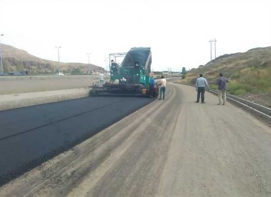 آسفالت ریزی معابر تفرجگاه بزرگ فنایی