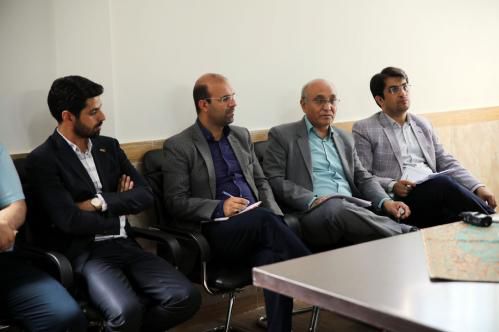 دفاتر تسهیلگری دست مردم محلی را در دست  ...