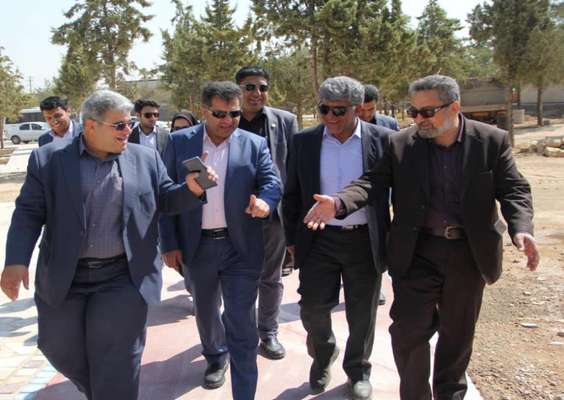 دکتر قائدی خبر داد: افتتاح بوستان ۷هکتاری در منطقه چهار شهرداری شیراز تا پایان سال