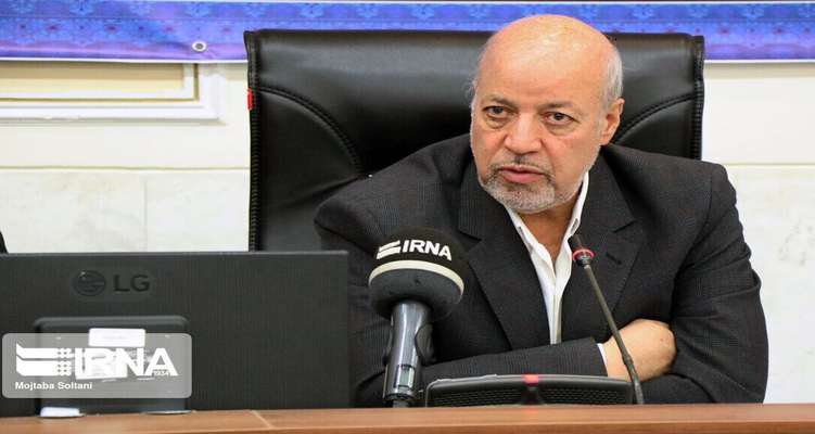 سازمان زمين‌شناسي نسبت به فرونشست زمين در اصفهان توجه خاص كند