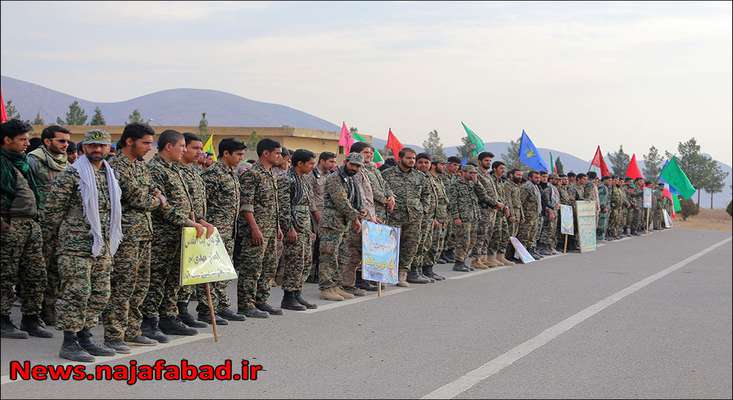 رزمایش بزرگ بسیجیان نجف آباد با 8 گردان