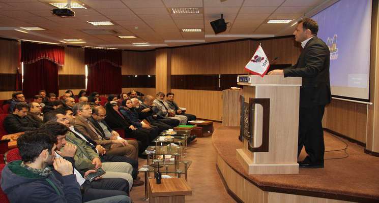 تشکلهای محیط زیستی می توانند در زمینه حفظ محیط زیست نسلهای آتی نقش تعیین کننده داشته باشند