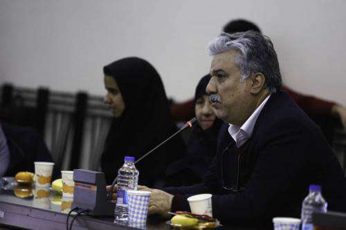 دانشگاهیان حساسیت لازم را به محیط پیرامون خود  ...