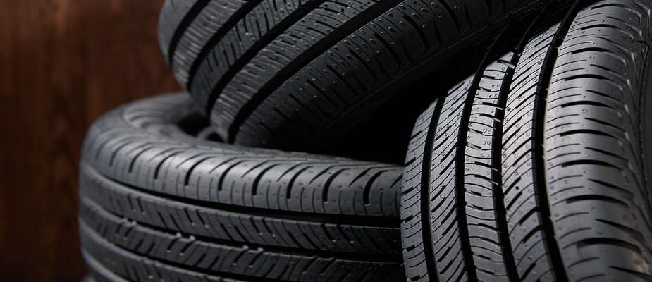مشکل لاستیک خودرو‌های سنگین برطرف شد/ لاستیک‌های استاندارد در بازار توزیع می شود