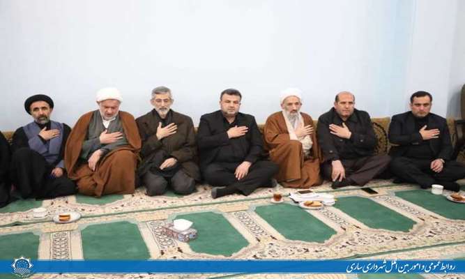 حضور شهردار ساری در  مراسم سوگواری حضرت زهرا(س) در دفتر  حضرت آیت الله محمدی لائینی نماینده معزز ولی فقیه در استان