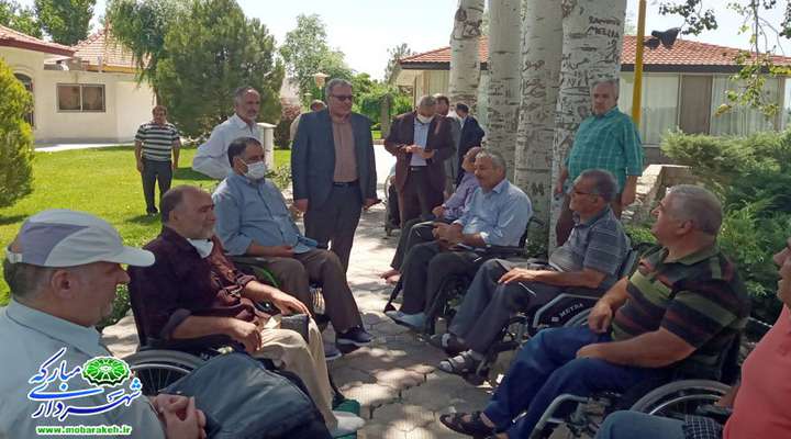 حضور رئیس کمیسیون فرهنگی شورای اسلامی شهر و شهردار مبارکه در جمع جانبازان قطع نخاع استان اصفهان