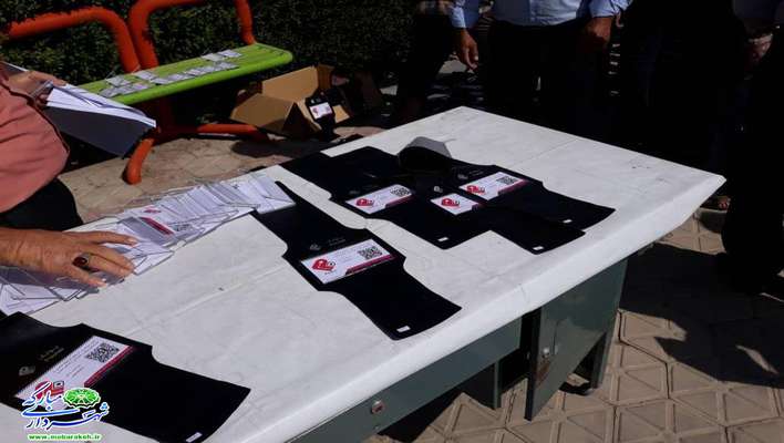 تجهیز ناوگان تاکسی شهری مبارکه به اپلیکیشن پرداخت کرایه موبایلی (QR)