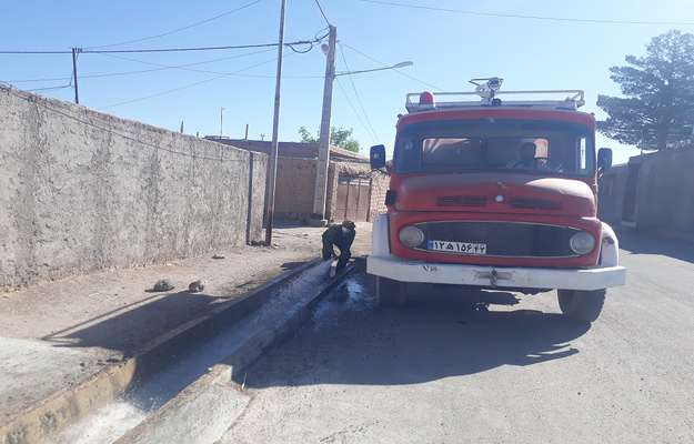 شست و شوی کانال های دفع فاضلاب سطحی شهر