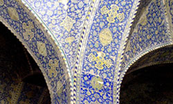 معماری اسلامی در بناهای شهر قم رنگ فراموشی گرفته است