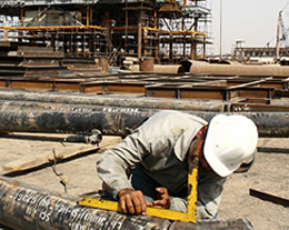 مشکلات کارگران ناشی از ضعف تشکلات کارگری است