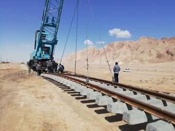 مدیرکل راه آهن: ۸۲ کیلومتر از خط ریلی بافق - زرند - کرمان بازسازی شد