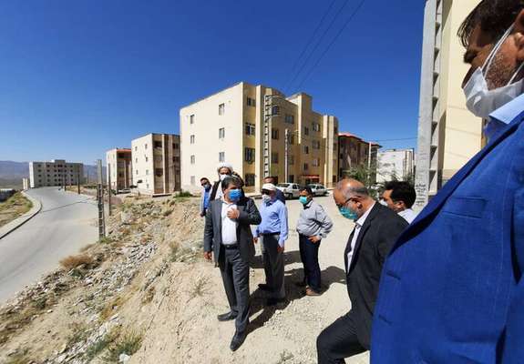 معاون وزیر راه: اغلب تعاونی‌های پروژه مسکن مهر دکان باز کرده‌اند