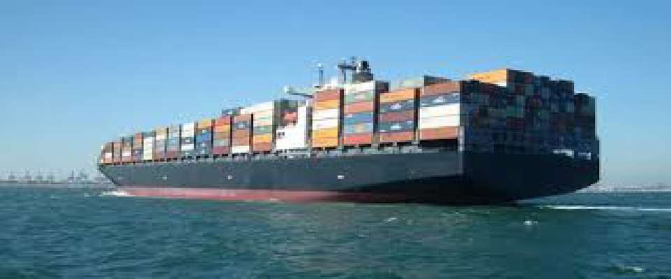 روند تخلیه و بارگیری کالا در بندر امام خمینی(ره) سرعت گرفت/ تخلیه ۶۱ میلیون تن کالای اساسی در ۴ ماه نخست امسال