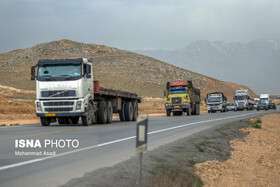 کامیون‌داران برای نوسازی و هزاران کامیون‌ معطل در گمرک