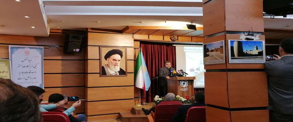 ساخت سالانه ۲۰۰ هزار واحد مسکونی را با جدیت ادامه می دهیم