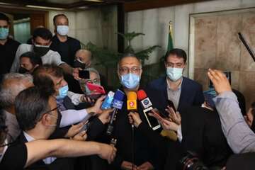 زاکانی: ۱۲ هزار کیلومتر پیاده‌رو تهران نیازمند مناسب‌سازی است