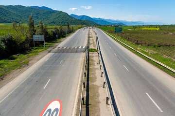 کاهش ۷.۴ درصدی تردد در محورهای برون‌شهری