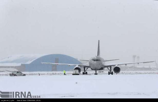 بارش برف، چندین پرواز از مبدا فرودگاه مهرآباد را لغو کرد