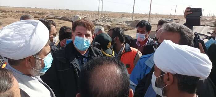 استاندار از جنوب به شرق کرمان رفت/ تاکید بر تسریع در ترمیم پل محور ریگان- ایرانشهر