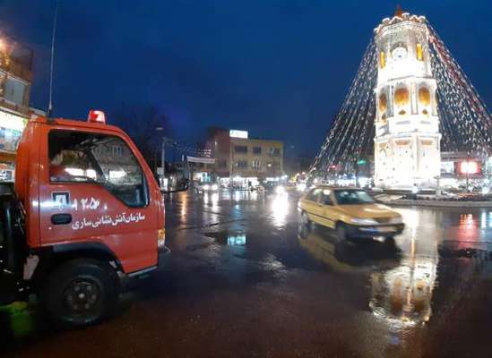 خودروهای آتش‌نشانی ساری در مکان‌های پرترافیک شهر مستقر شدند