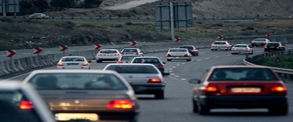 در محور چالوس و آزاد راه رشت_قزوین ترافیک سنگین است