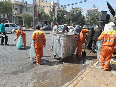 بخشی از خدمات رسانی سازمان مدیریت پسماند شهرداری قزوین در راهپیمایی جاماندگان اربعین حسینی