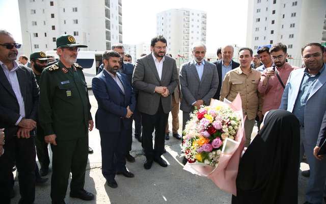 وزیر راه و شهرسازی وارد پردیس شد