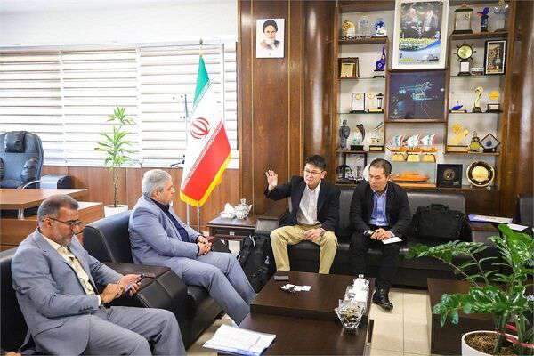 نماینده سازمان تجارت خارجی ژاپن از بندر شهید رجایی بازدید کرد