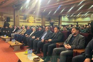 جشن گلریزان "همدل با مادران شهر" من برگزار شد