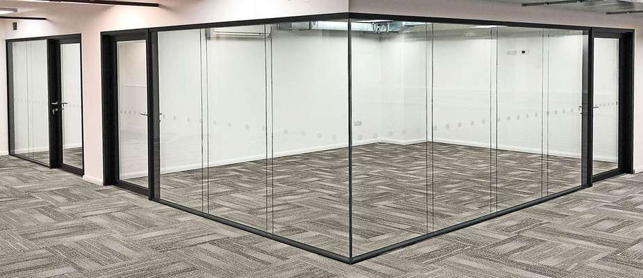  پارتیشن شیشه ای باعث شد نتونیم سانسورش کنیم...