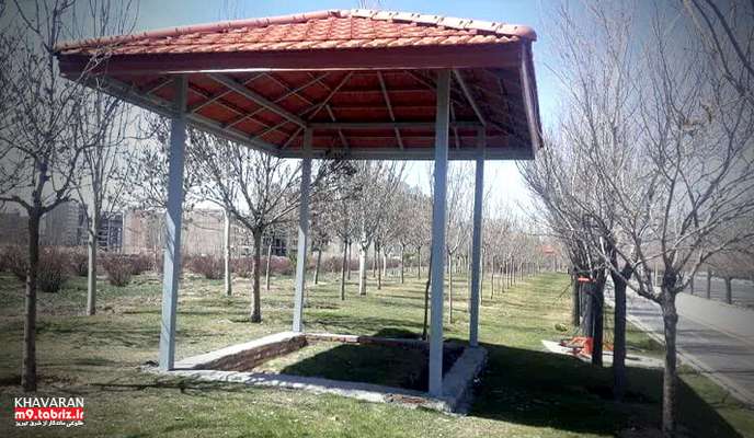 تکمیل و تجهیز پارک خانواده شهرک خاوران با ساخت آلاچیق های زیبا و چشم نواز