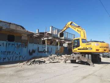 تداوم تملک و تخریب املاک ضلع جنوبی باند کندرو جاده تهران