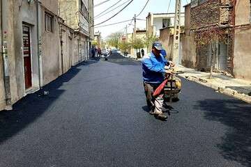 آسفالت ریزی ۴۷۰ تنی شهرداری منطقه ۴ تبریز طی یک هفته گذشته