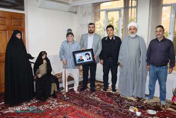 دیدار شهردار تبریز با خانواده معظم شهیدان والامقام «ابراهیمی‌راد» و «سامی»