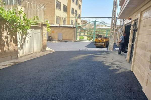 تداوم عملیات احداث دیوار سنگی و پله‌گذاری پارک سلامت