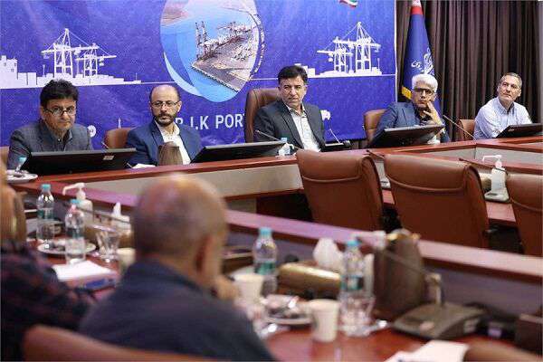 پیش‌نویس شیوه‌نامه کنترل و بهبود عملیات بندری بررسی شد