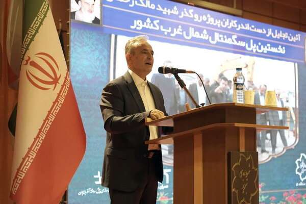 تجلیل شهردار تبریز از دست اندرکاران احداث نخستین پل سگمنتال شمالغرب کشور