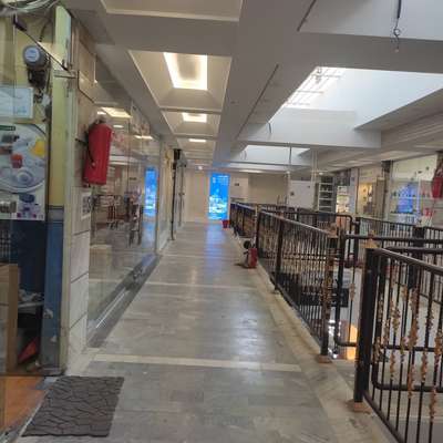 آزادسازی فضای عمومی پاساژ آذربایجان از اجناس مغازه داران