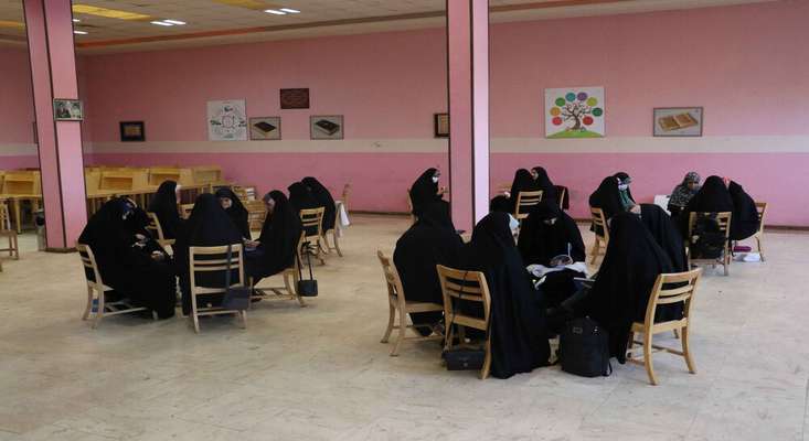 برگزاری دورهمی کتابخوانی در کتابخانه فرهنگسرای الغدیر