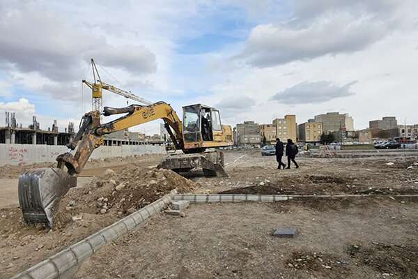 اتمام عملیات کرسی چینی آب‌نمای ۲۵۰۰ مترمربعی در پارک باغشمال