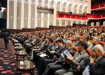 عضو اصلی سازمان نظام مهندسی استان یزد:  تشکیل کمیته ها و کمیسیون ها راه حل مناسبی برای مشکلات سازمان است