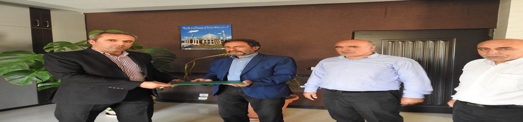 تجلیل مدیرکل حفاظت محیط زیست استان اصفهان از آزاده سرافراز حفاظت محیط زیست استان