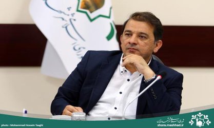 انتقادی که سازنده نباشد، تخریب است؛ به تخریب‌ها بهایی نمی‌دهم