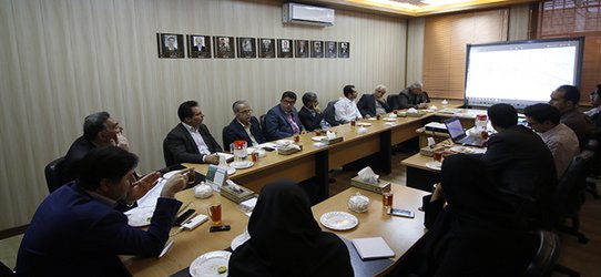 جایگزینی تدریجی درخت زبان‌گنجشک به‌جای نارون‌های بولوار جمهوری‌اسلامی