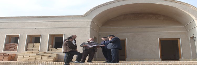 بازدید از خانه خشتی مقاوم روستای لاسجرد